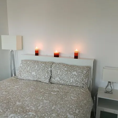 The White House In Palamartsa Apartamento *