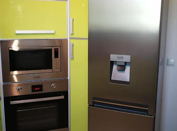 The White House In Palamartsa شقة