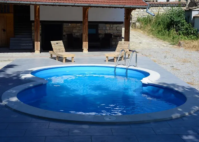 The White House In Palamartsa * Palamarza